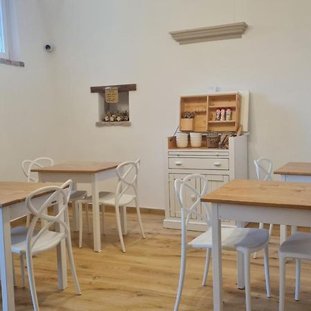 Federico II - Rooms And Breakfast Борджо Вереци Екстериор снимка