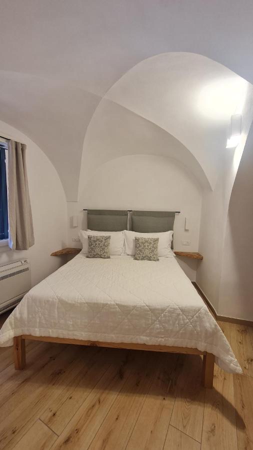 Federico II - Rooms And Breakfast Борджо Вереци Екстериор снимка